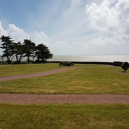 Vue Mer. A 40m De La Plage. *