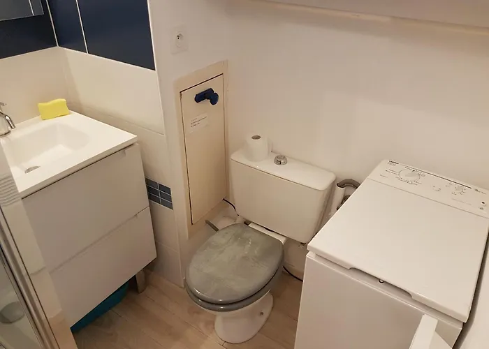 Vue Mer. A 40m De La Plage. *